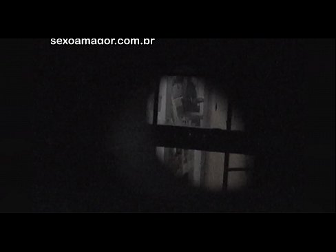 ❤️ Lourinho é filmado secretamente por um voyeur de bairro escondido atrás de tijolos ocos ❤ Porno russo em nós pt.91sexy.top